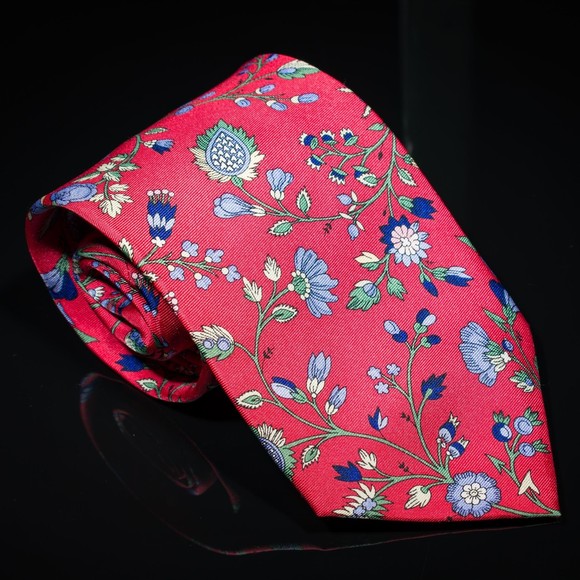 Tie Rack London Red Floral 100% Silk Men's Designer Tie - Picture 2 of 5